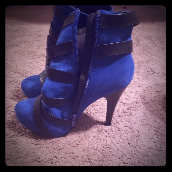 35.00 - Picture 1 of 2